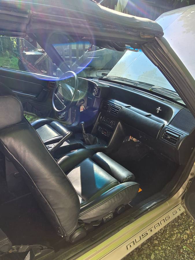 Ford-mustang-gt-convertible-1990-silver-10