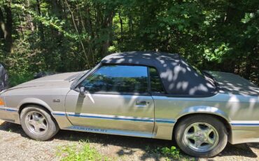 Ford-mustang-gt-convertible-1990-silver