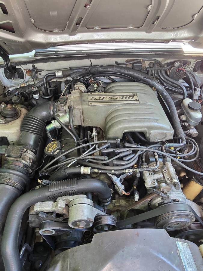 Ford-mustang-gt-convertible-1990-silver-6