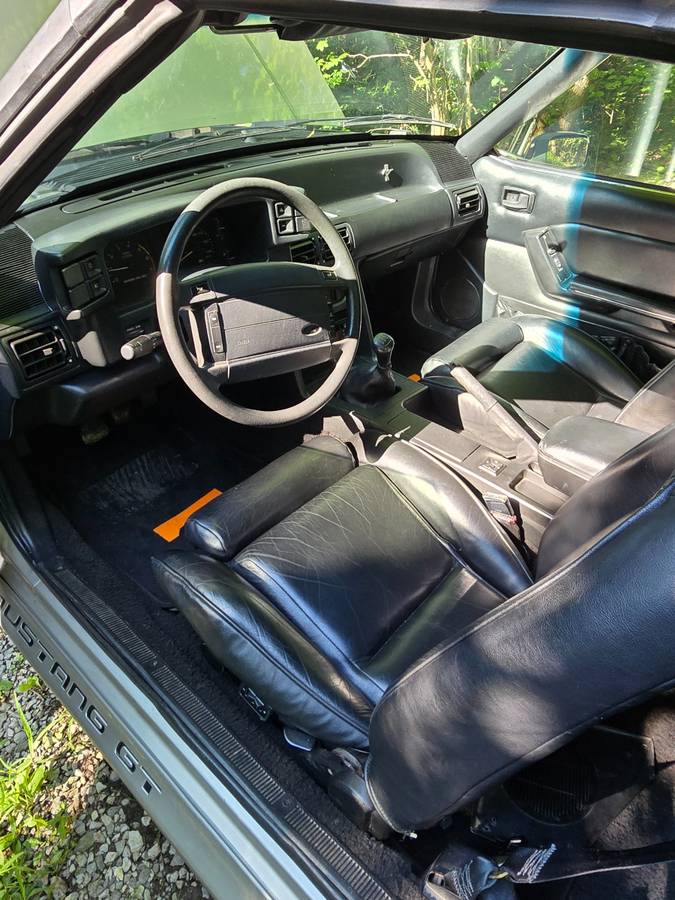 Ford-mustang-gt-convertible-1990-silver-9