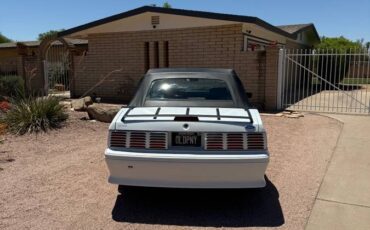 Ford-mustang-gt-convertible-1991-white-4