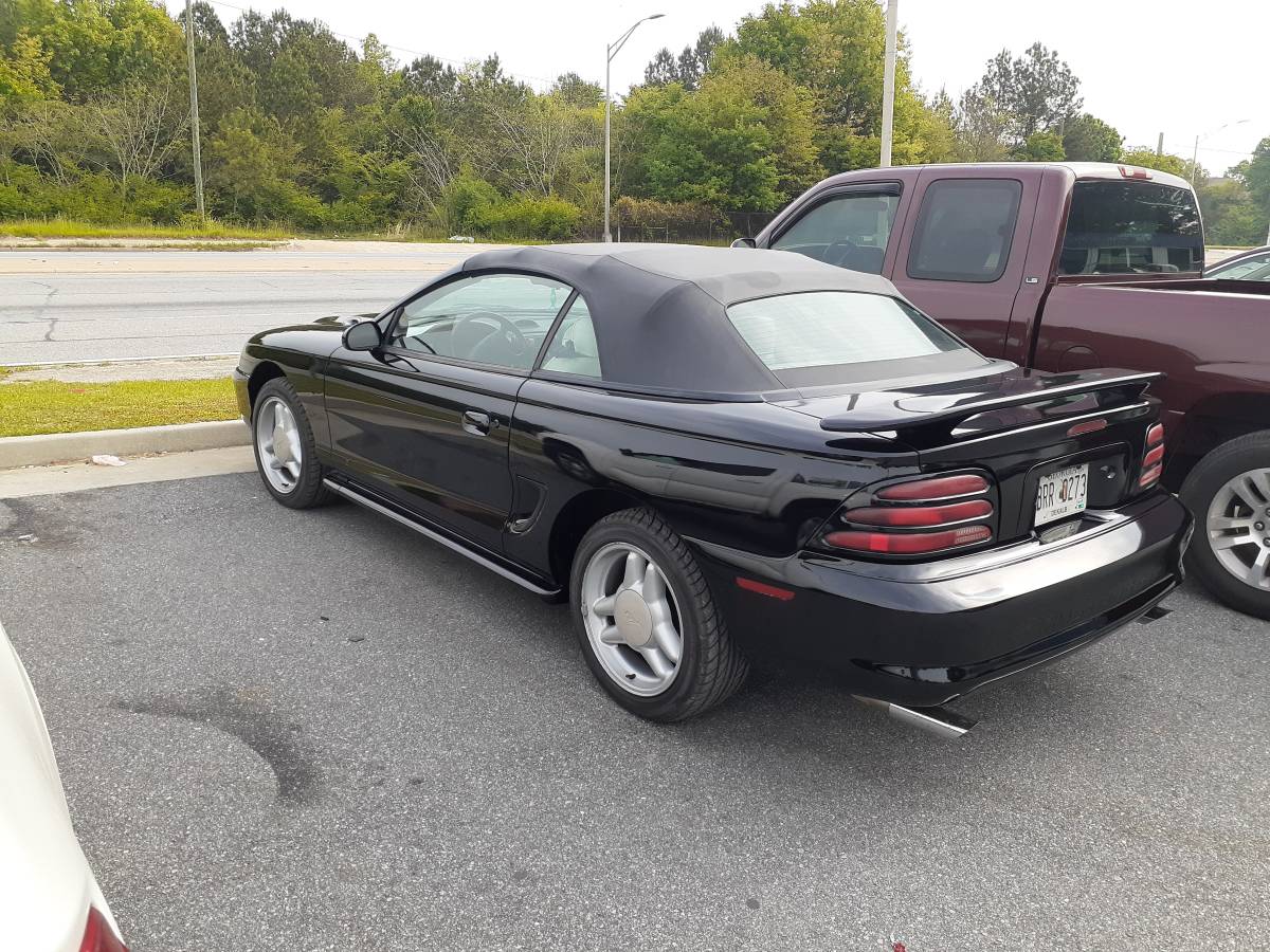 Ford-mustang-gt-convertible-1994-black-4
