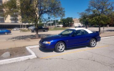 Ford-mustang-gt-convertible-1995-3
