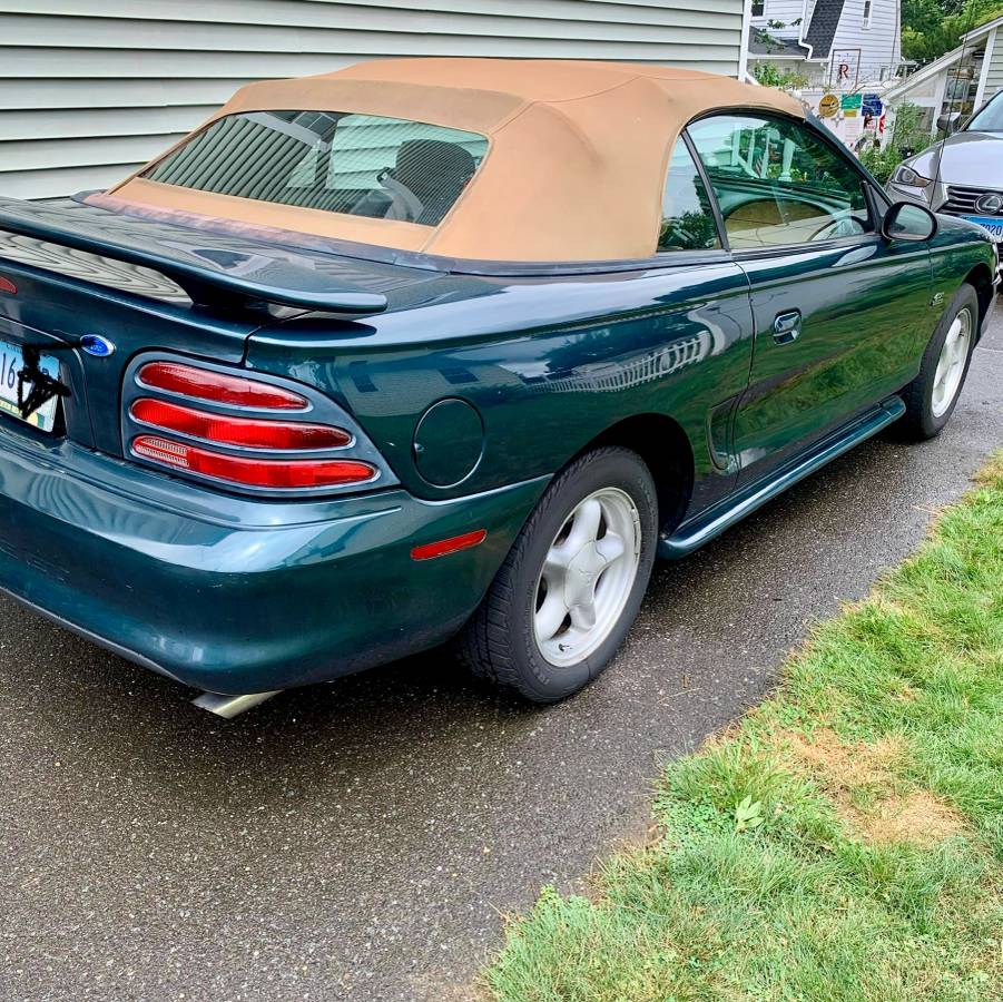 Ford-mustang-gt-convertible-1995-green-1