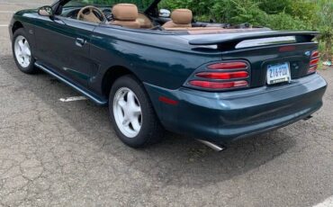Ford-mustang-gt-convertible-1995-green-3
