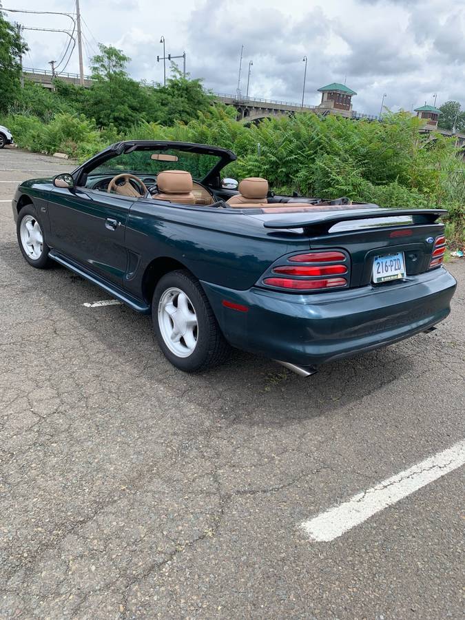 Ford-mustang-gt-convertible-1995-green-3