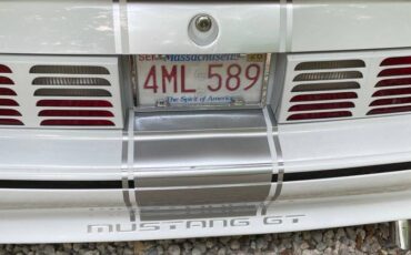 Ford-mustang-gt-premium-1992-white-10