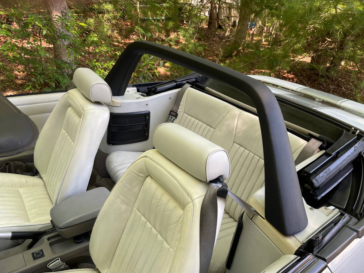 Ford-mustang-gt-premium-1992-white-2