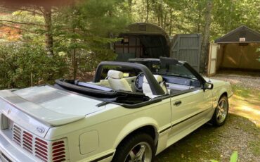 Ford-mustang-gt-premium-1992-white-4