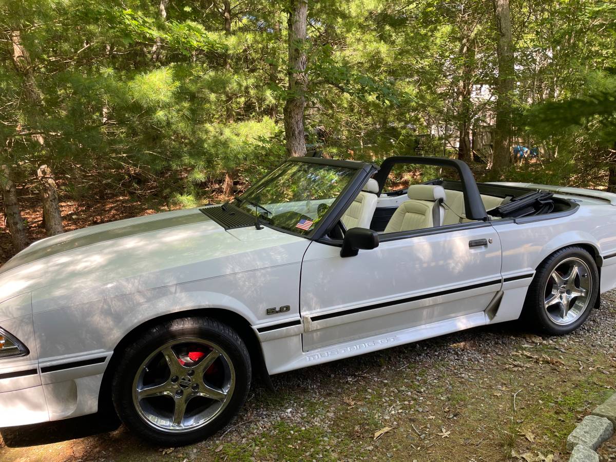 Ford-mustang-gt-premium-1992-white-8