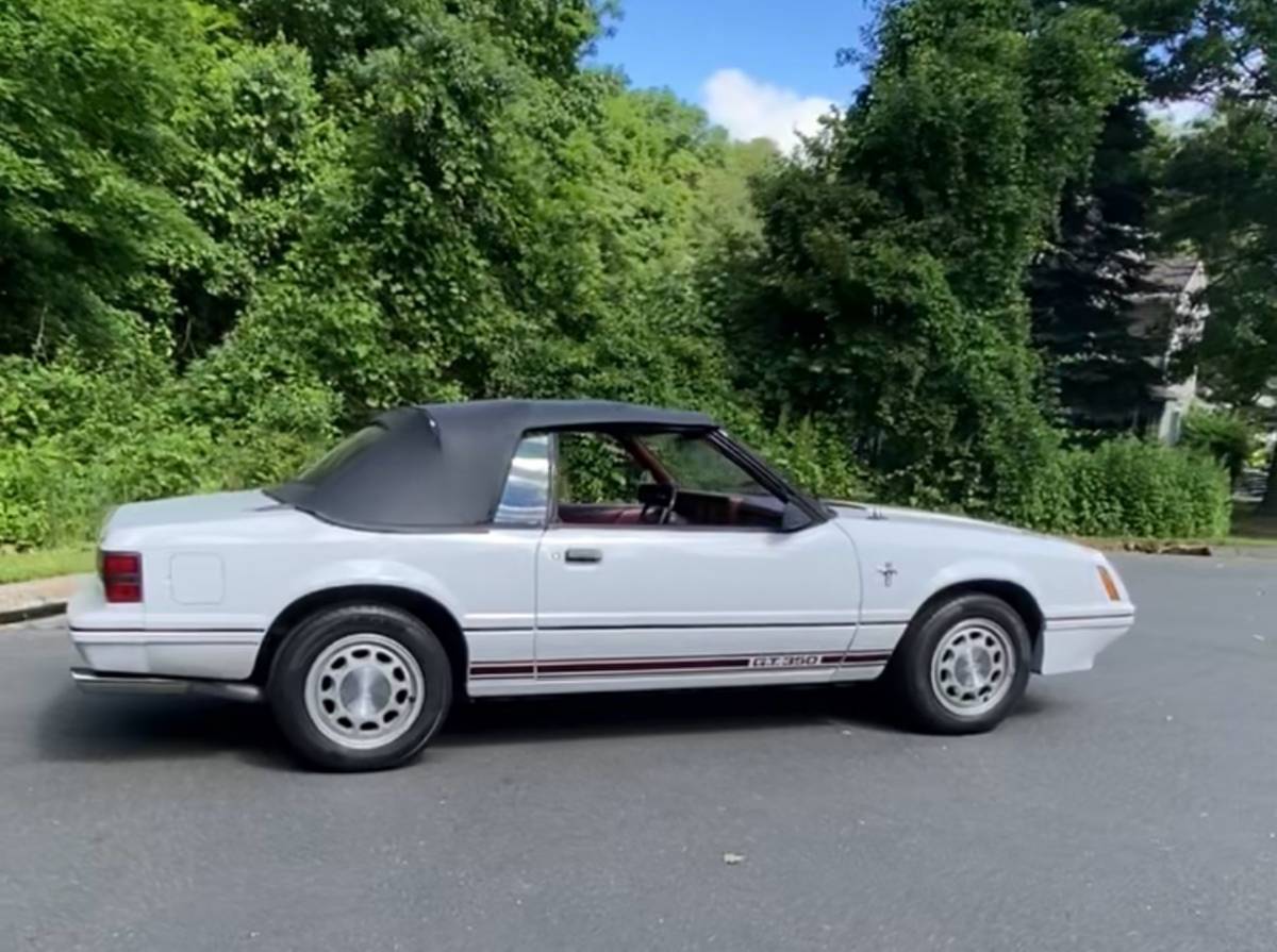 Ford-mustang-gt350-1984-white-4