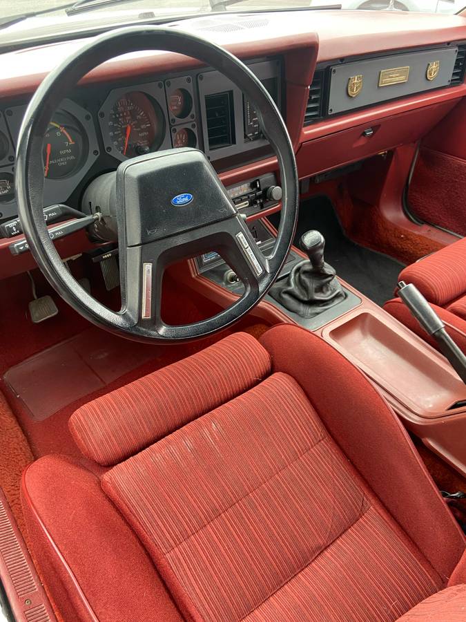 Ford-mustang-gt350-1984-white-9