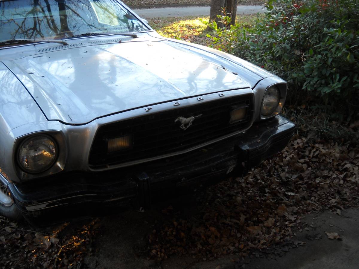 Ford-mustang-ii-1978-silver-13
