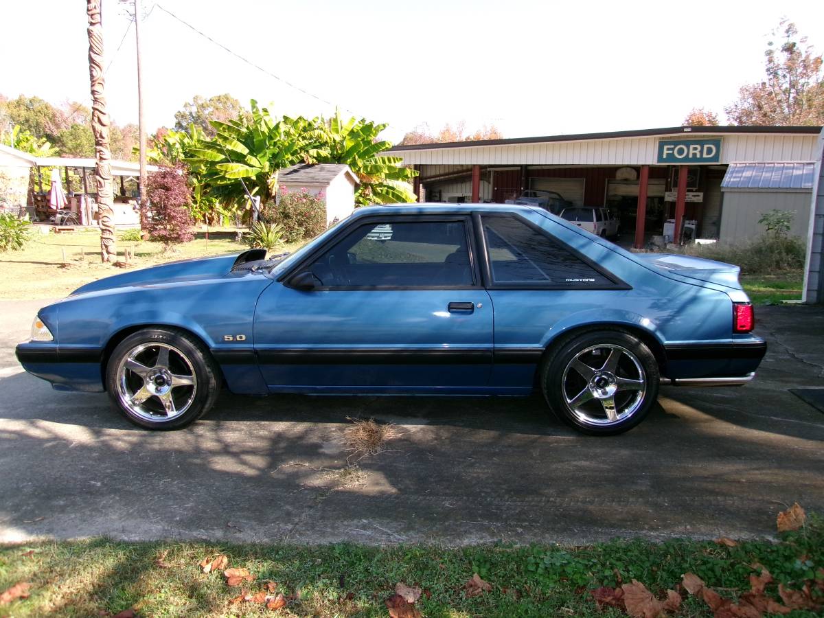 Ford-mustang-lx-1988-blue-1