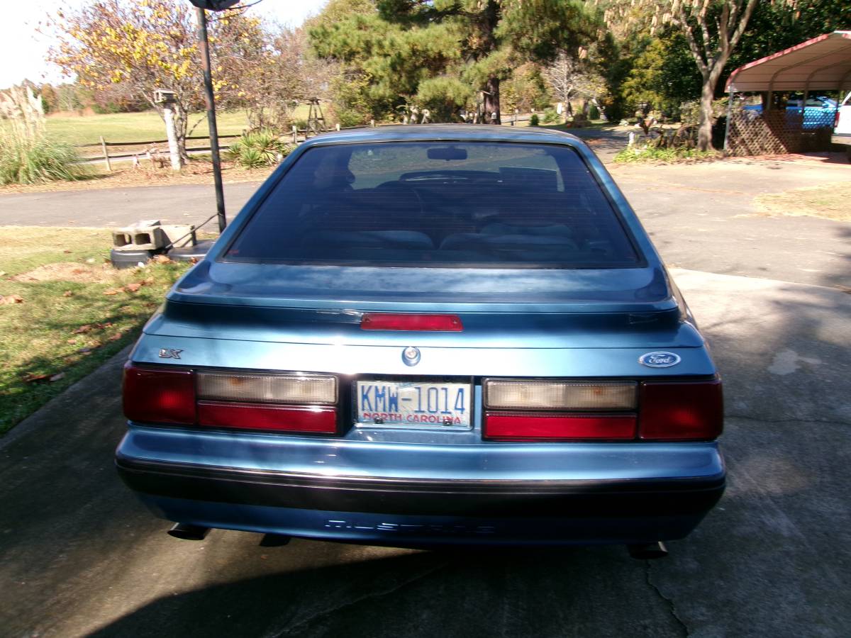 Ford-mustang-lx-1988-blue-8