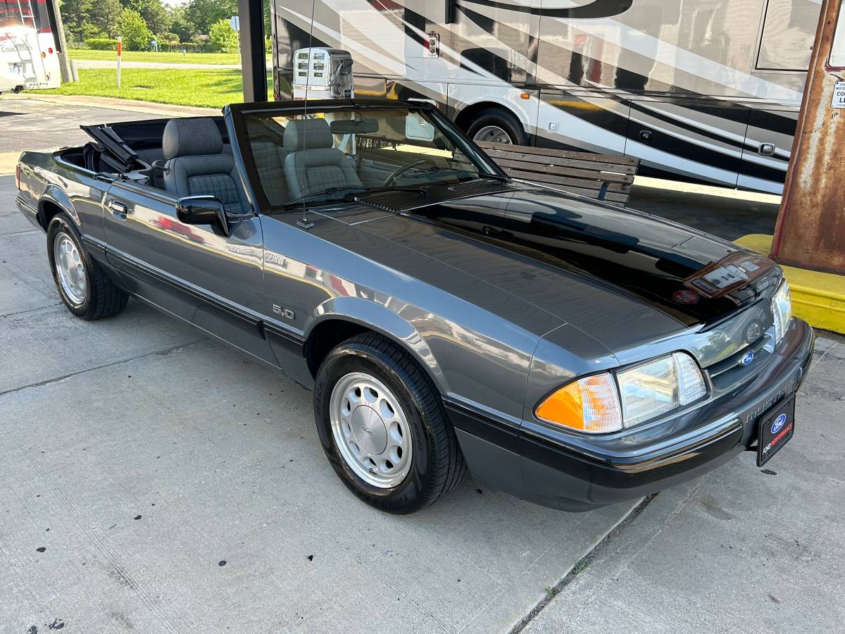 Ford-mustang-lx-1989