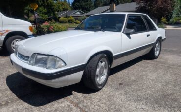 Ford-mustang-lx-1989-white-10