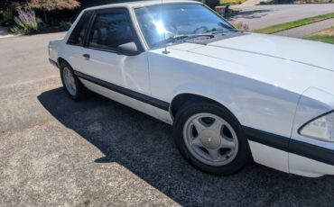 Ford-mustang-lx-1989-white-12