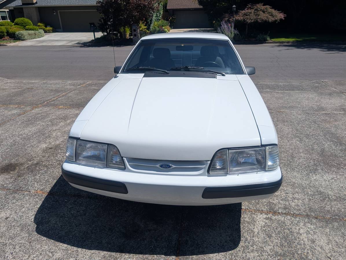 Ford-mustang-lx-1989-white-6