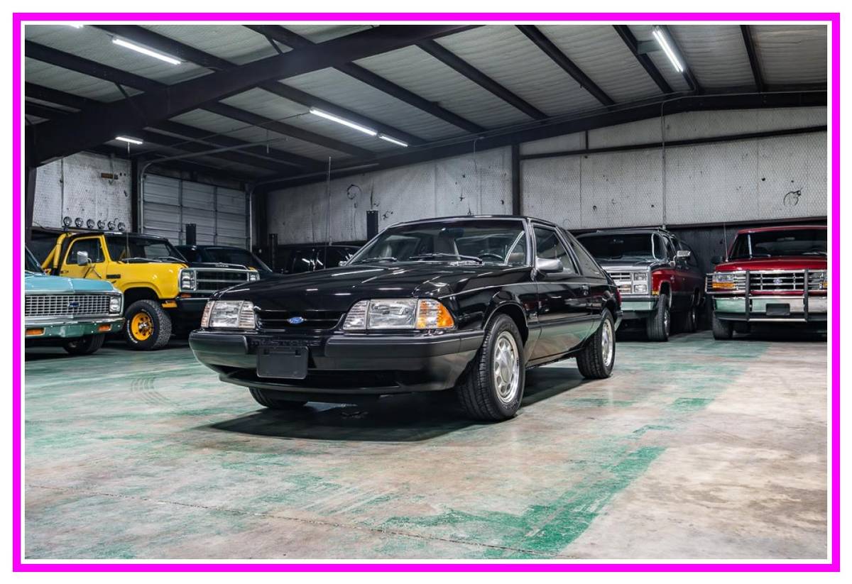 Ford-mustang-lx-1990-black