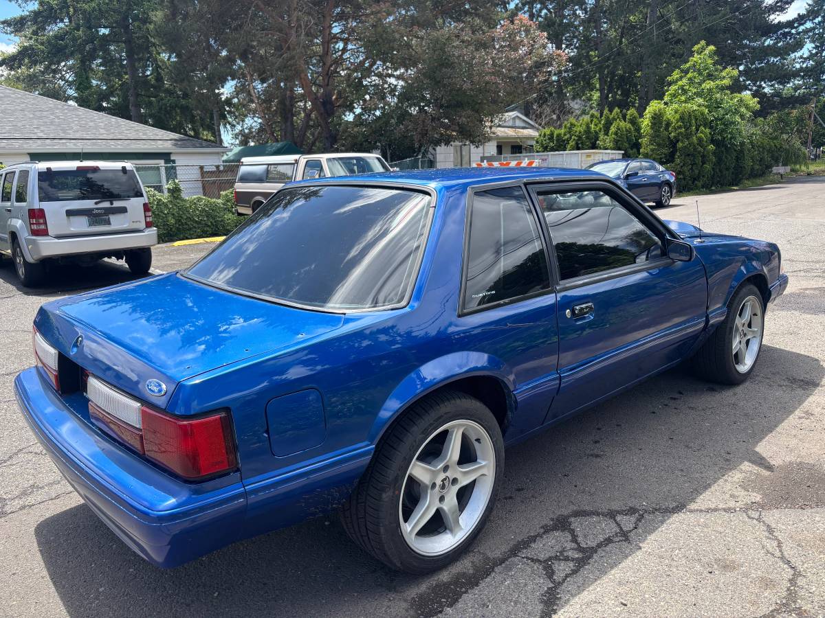 Ford-mustang-lx-1993-3