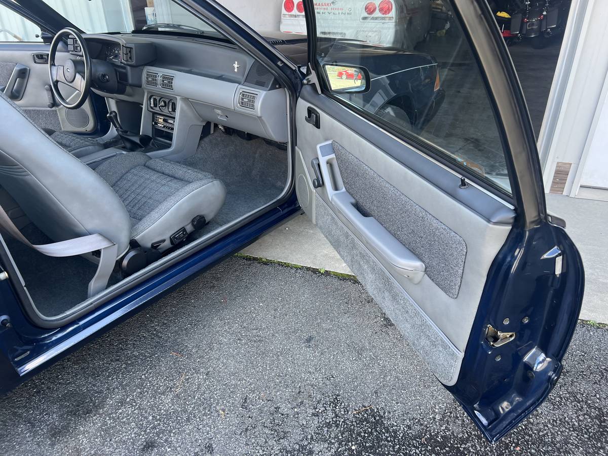 Ford-mustang-lx-5.0-1992-15