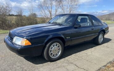 Ford-mustang-lx-5.0-1992