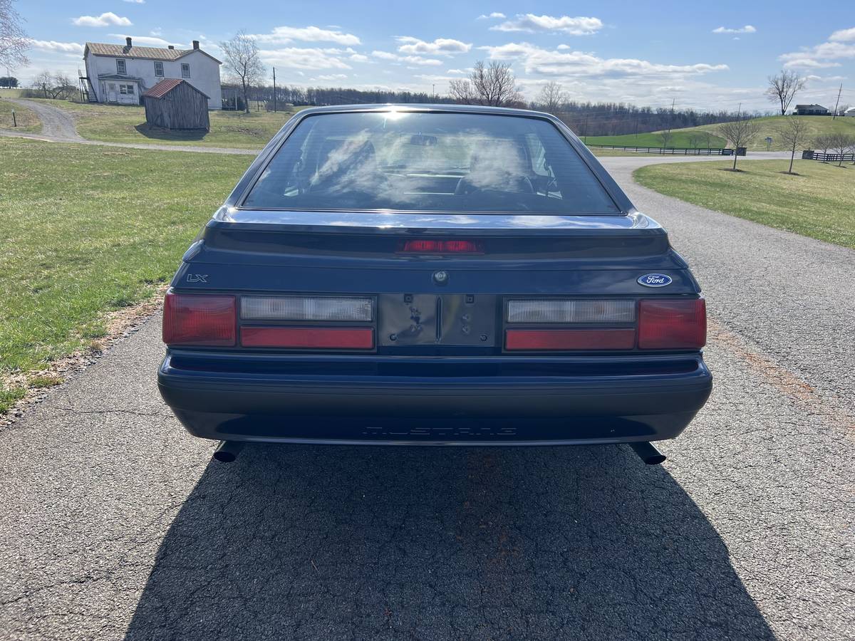 Ford-mustang-lx-5.0-1992-4