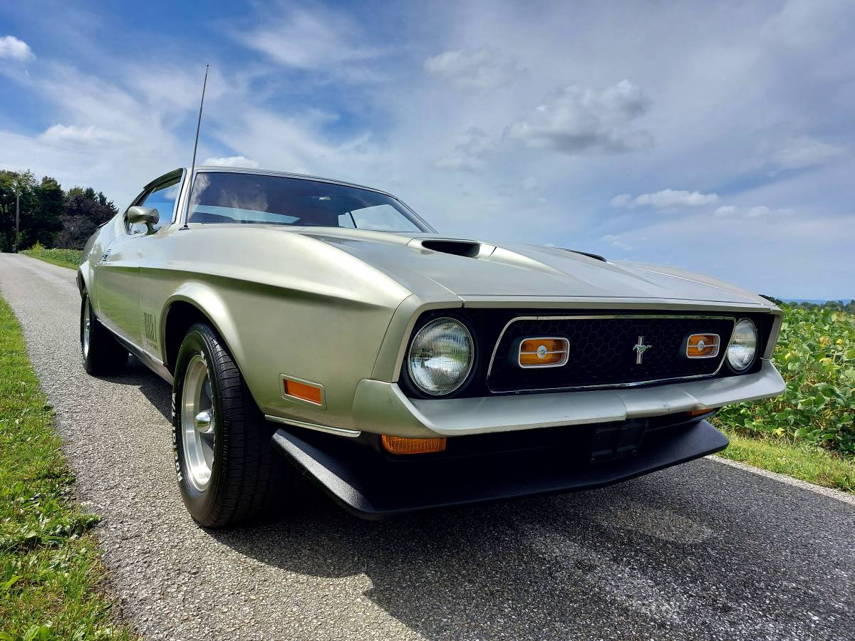 Ford-mustang-mach-i-1971-silver-1
