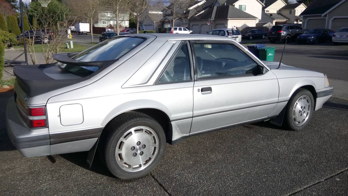 Ford-mustang-svo-1984-silver-3