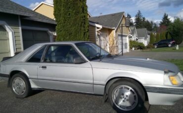 Ford-mustang-svo-1984-silver