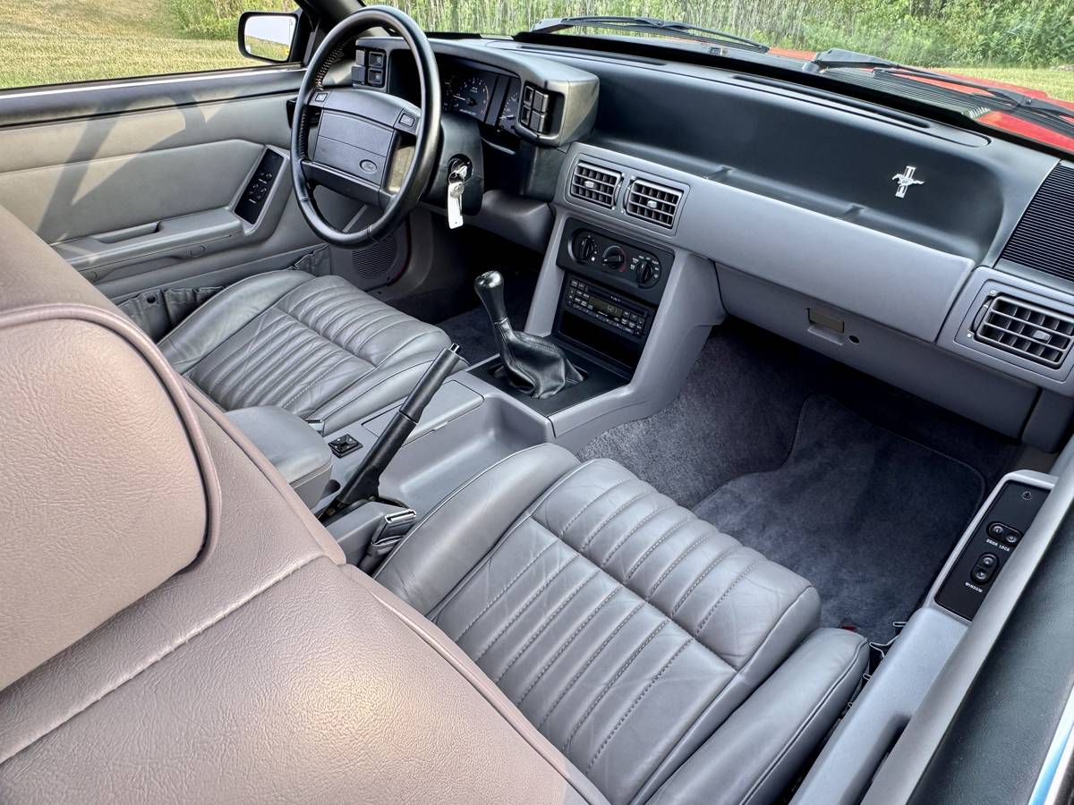 Ford-mustang-svt-cobra-1993-red-19