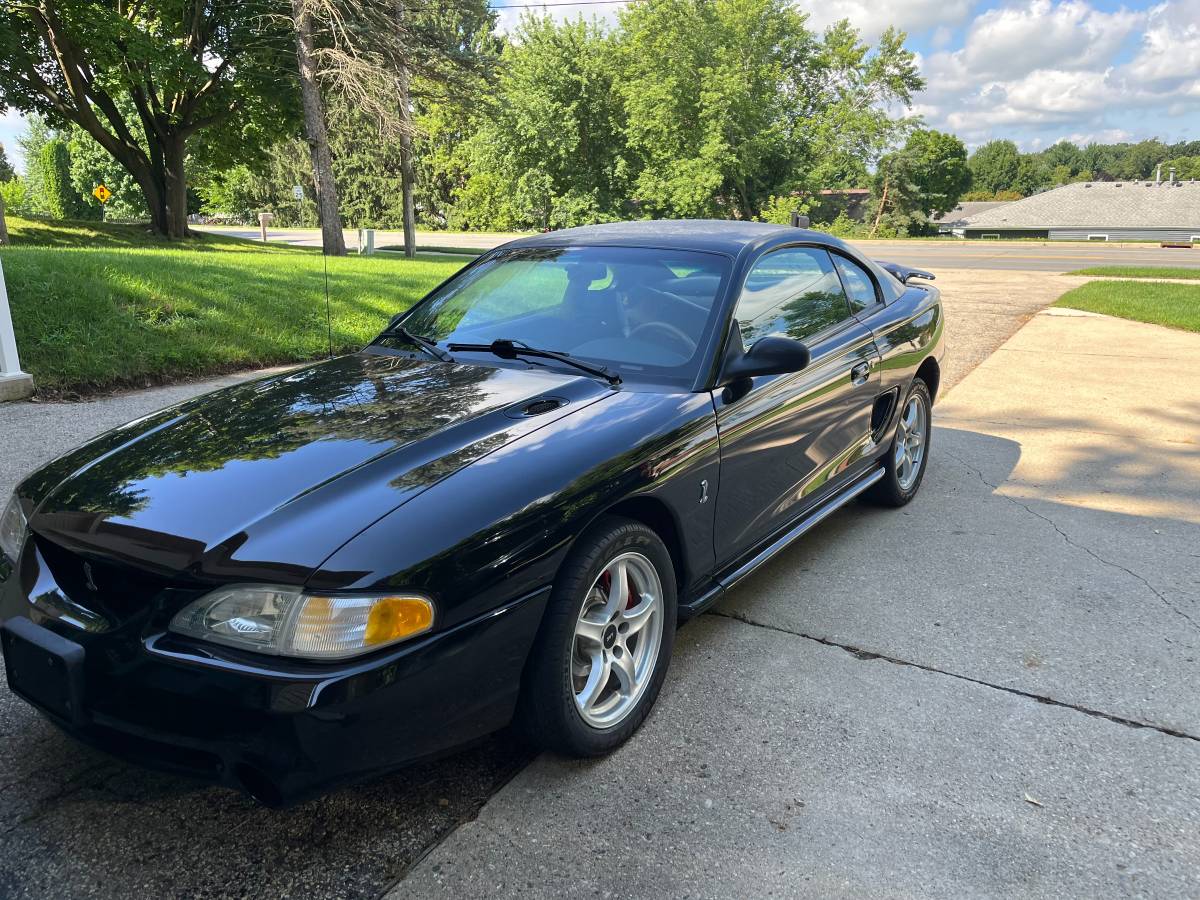 Ford-mustang-svt-cobra-1994-black-16