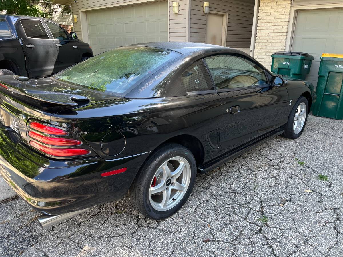 Ford-mustang-svt-cobra-1994-black-2
