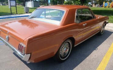Ford-mustang-v6-coupe-base-1966-custom-1