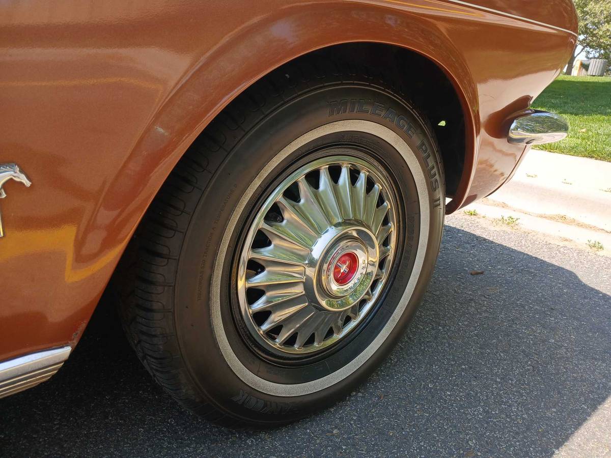 Ford-mustang-v6-coupe-base-1966-custom-7
