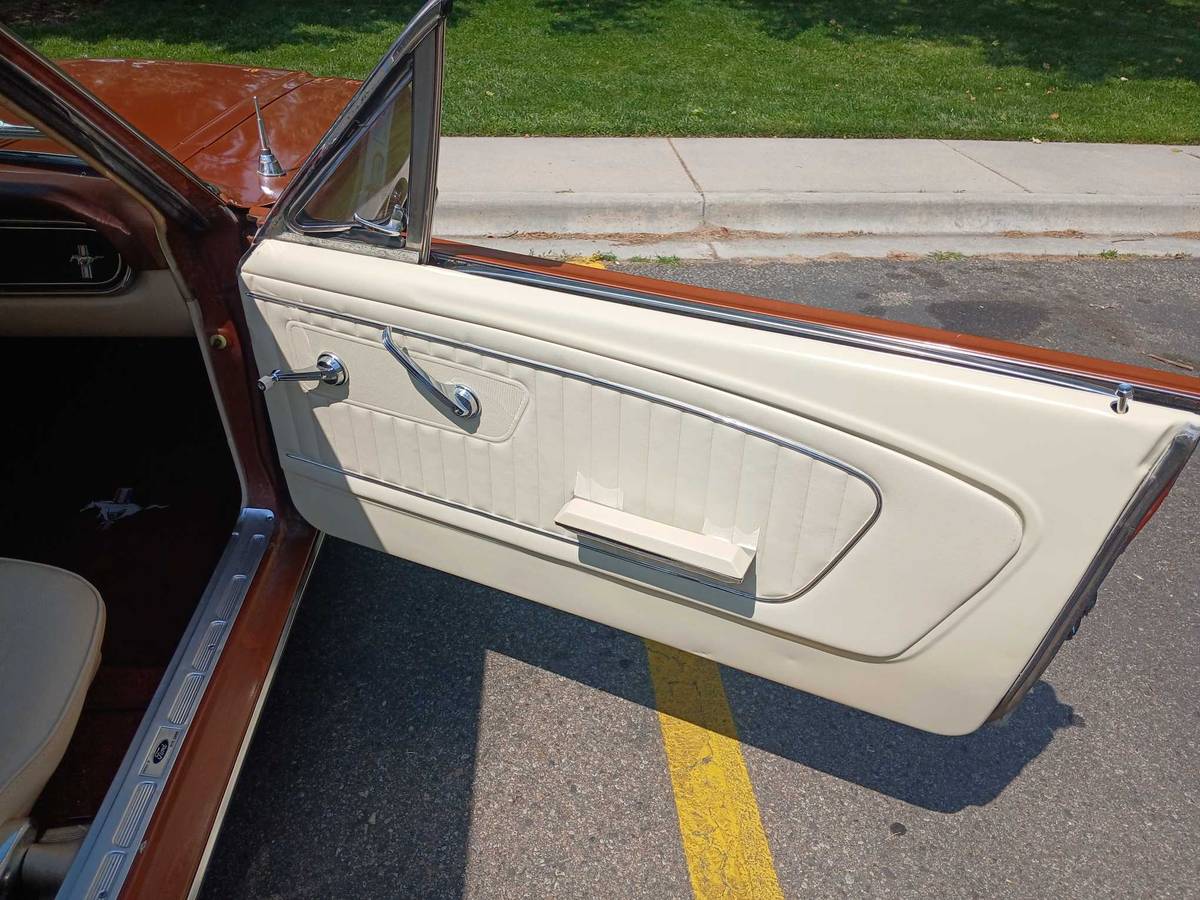 Ford-mustang-v6-coupe-base-1966-custom-9