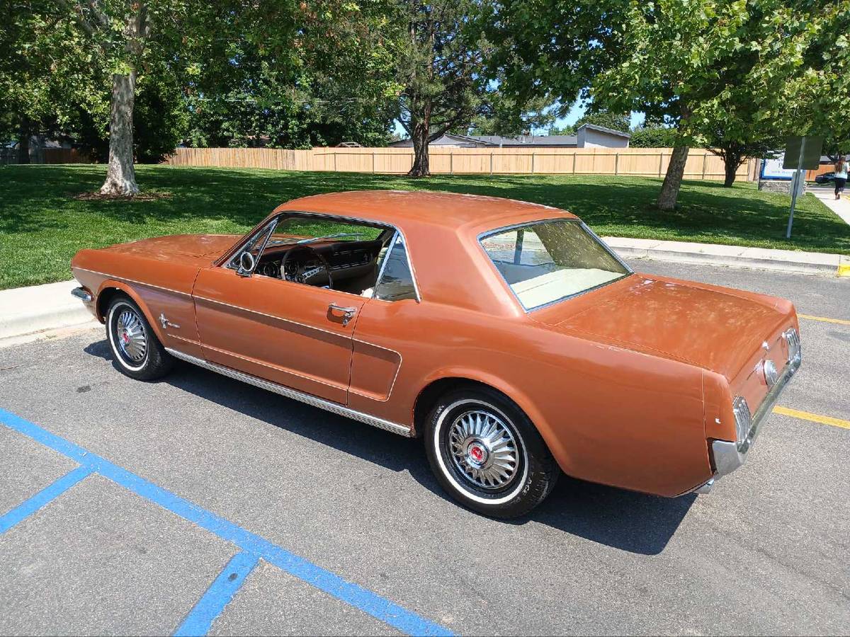 Ford-mustang-v6-coupe-base-1966-custom