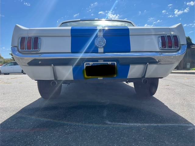 Ford-mustang-v8-1965-white-15