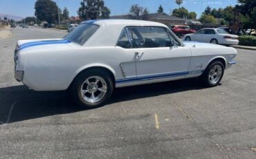 Ford-mustang-v8-1965-white-3