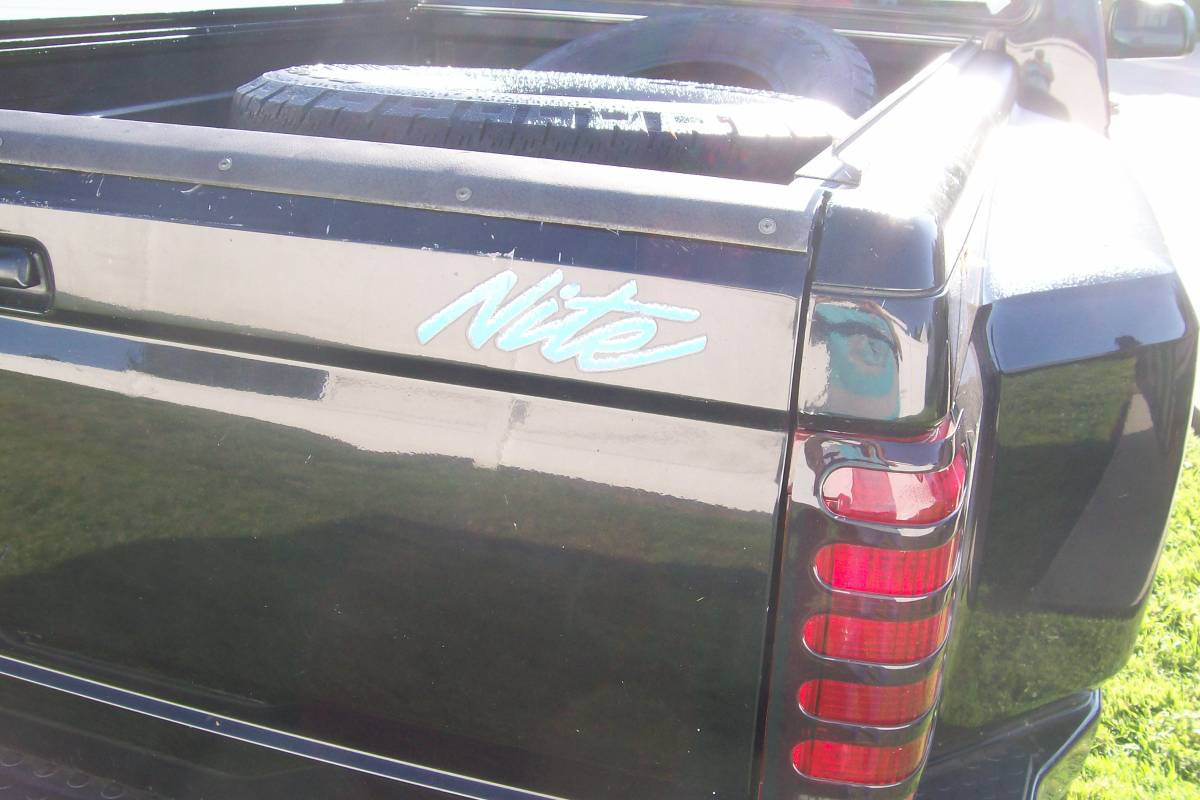 Ford-nite-1992-black-4