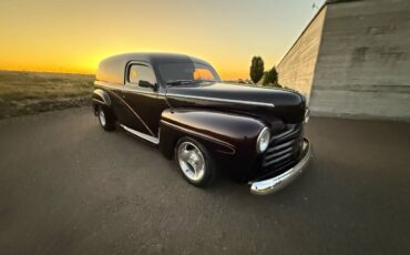 Ford-panel-truck-1947-black-1