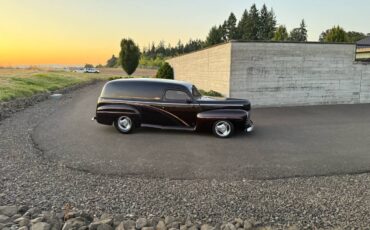 Ford-panel-truck-1947-black-11