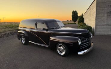 Ford-panel-truck-1947-black-15