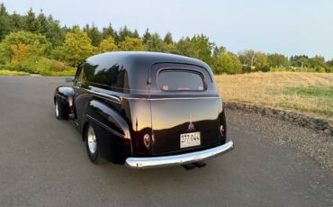 Ford-panel-truck-1947-black-9