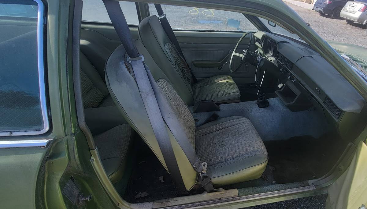Ford-pinto-1976-green-11