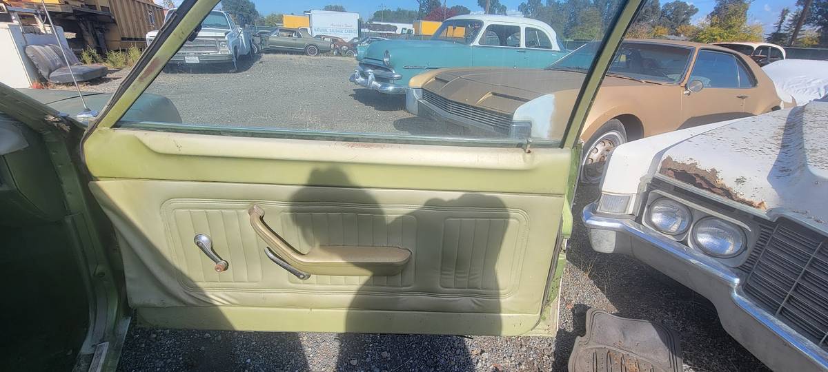 Ford-pinto-1976-green-12