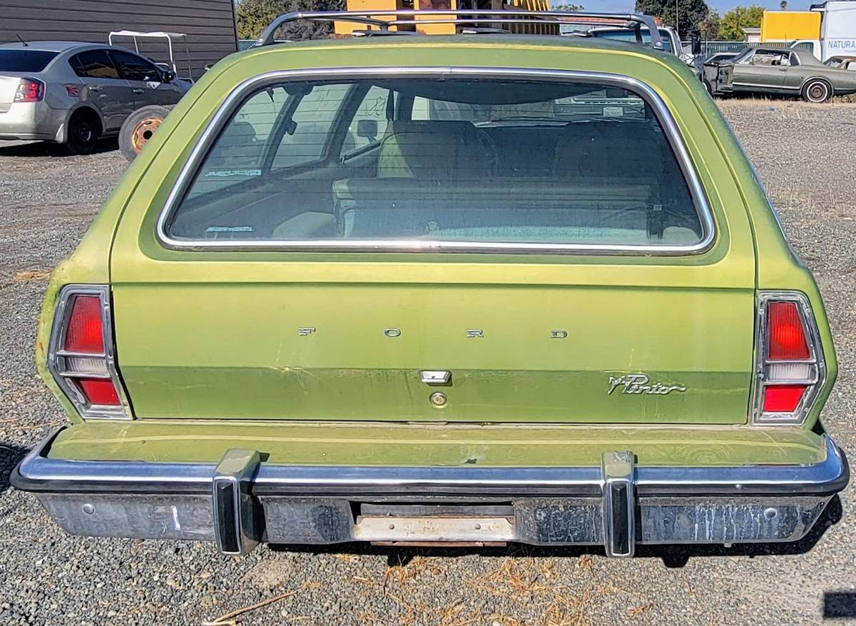 Ford-pinto-1976-green-13