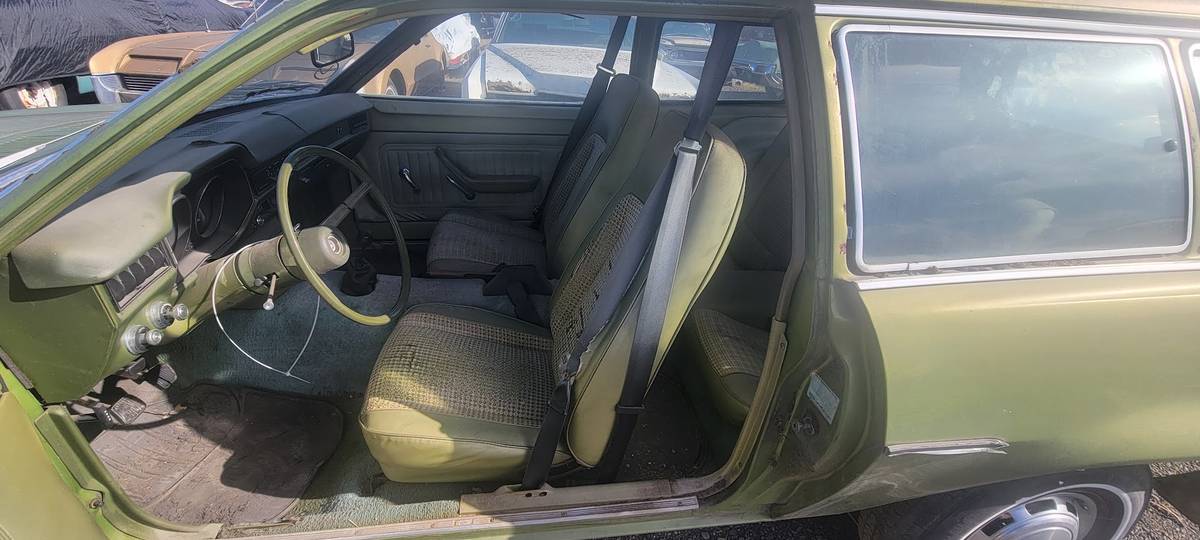 Ford-pinto-1976-green-9