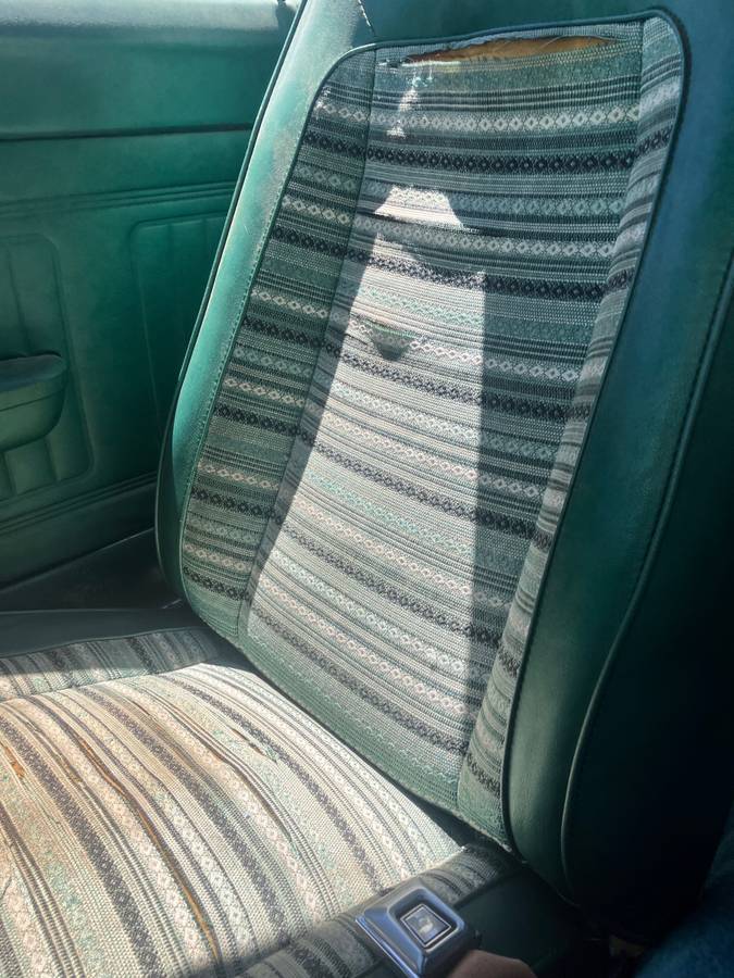 Ford-pinto-wagon-1977-green-10
